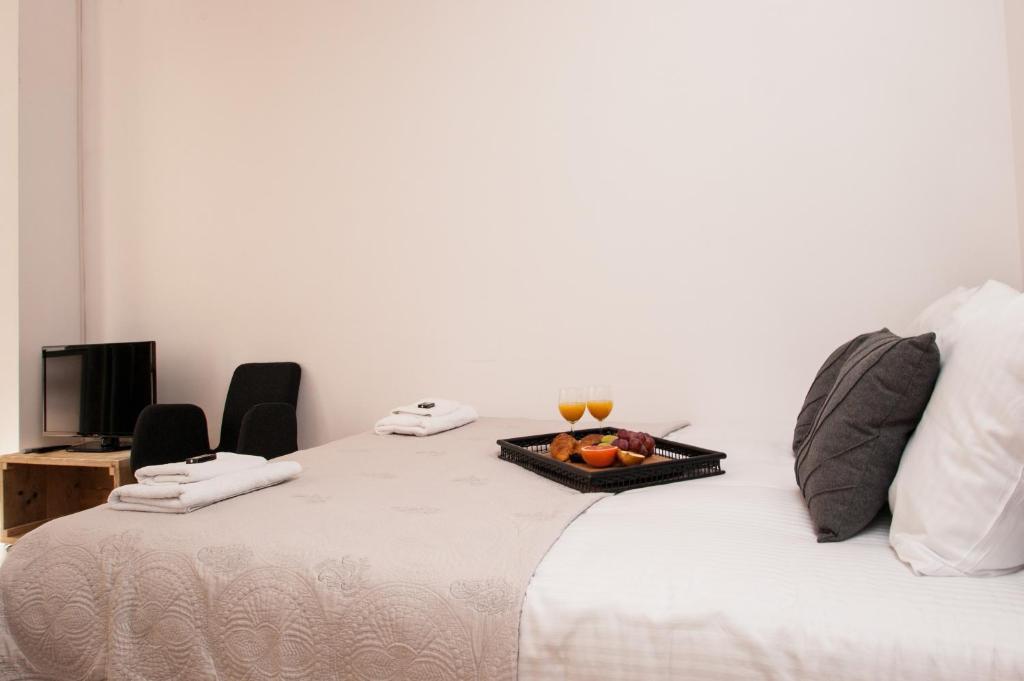 Short Stay Group Gracia Serviced Apartments برشلونة الغرفة الصورة