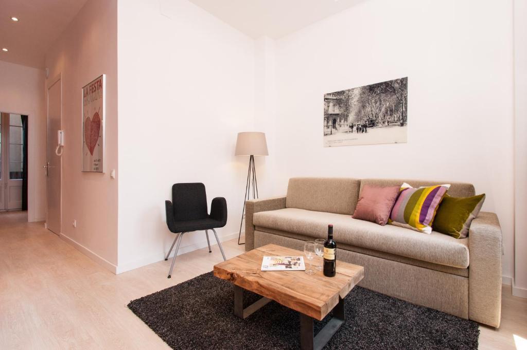 Short Stay Group Gracia Serviced Apartments برشلونة الغرفة الصورة