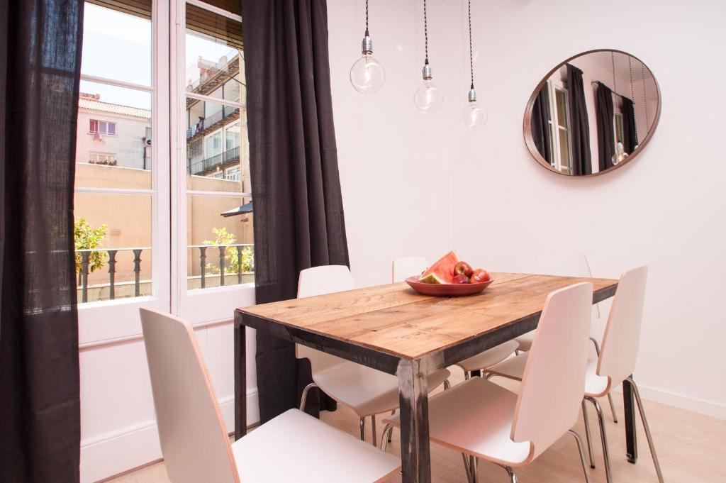 Short Stay Group Gracia Serviced Apartments برشلونة الغرفة الصورة