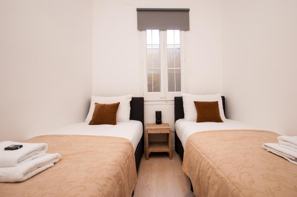 Short Stay Group Gracia Serviced Apartments برشلونة الغرفة الصورة