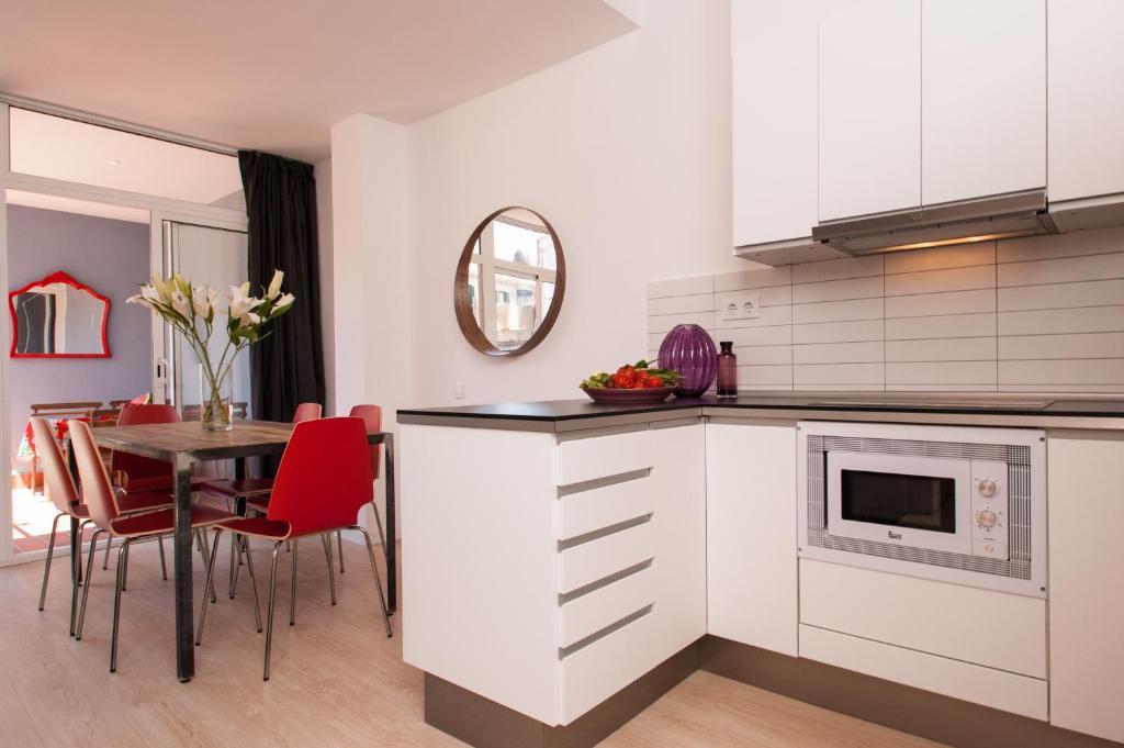 Short Stay Group Gracia Serviced Apartments برشلونة الغرفة الصورة