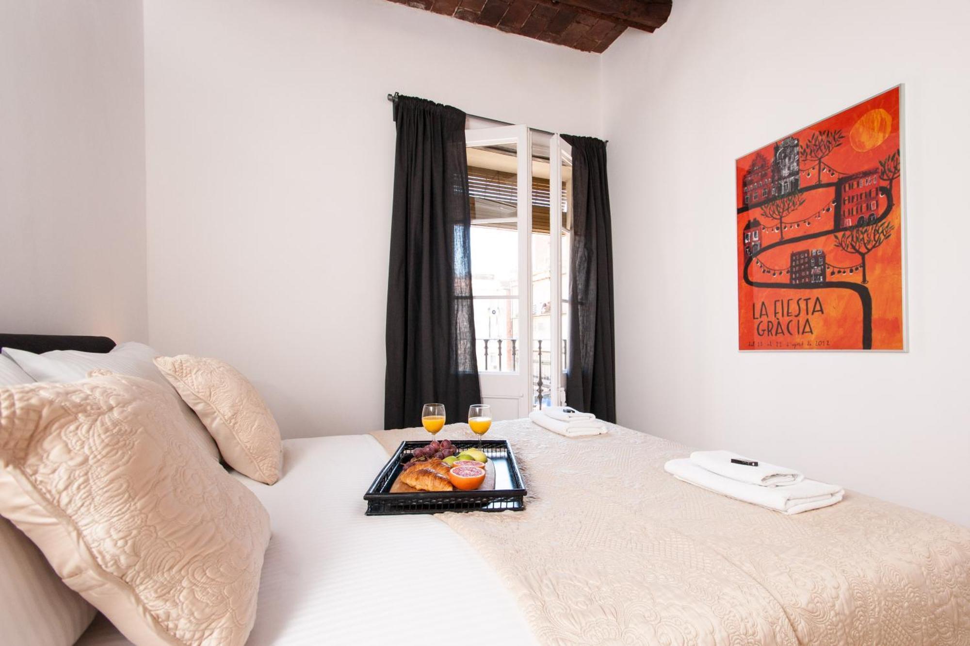 Short Stay Group Gracia Serviced Apartments برشلونة المظهر الخارجي الصورة