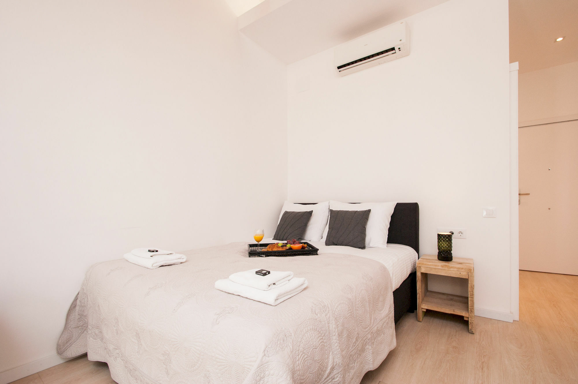 Short Stay Group Gracia Serviced Apartments برشلونة المظهر الخارجي الصورة