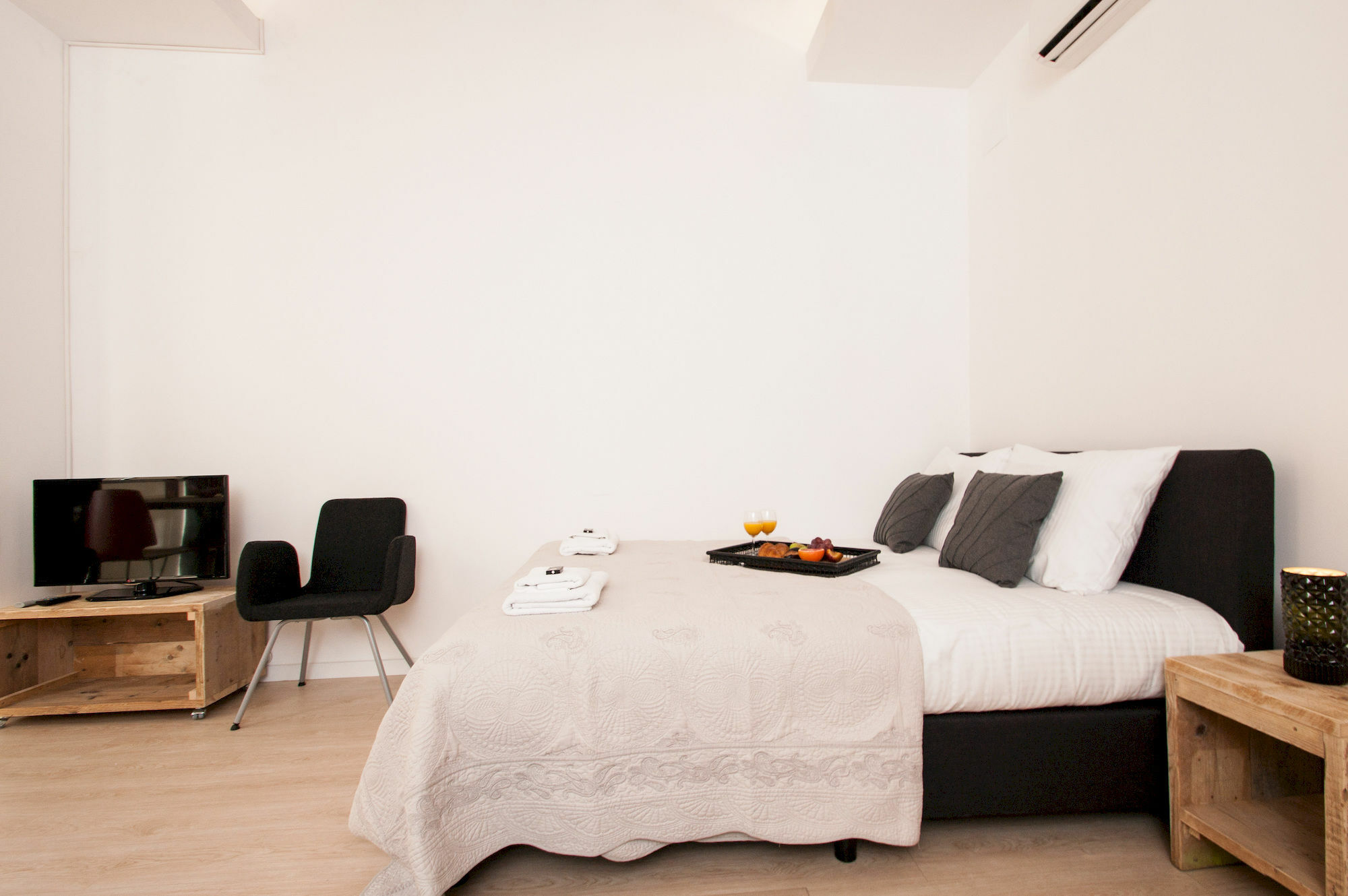 Short Stay Group Gracia Serviced Apartments برشلونة المظهر الخارجي الصورة